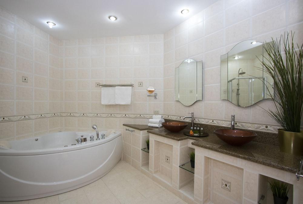 Villa Arabella Villas Pattaya